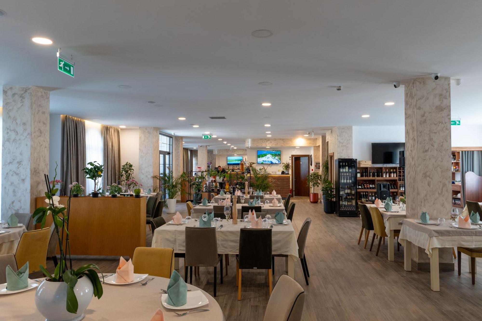 Acros Resort Вльора Екстер'єр фото