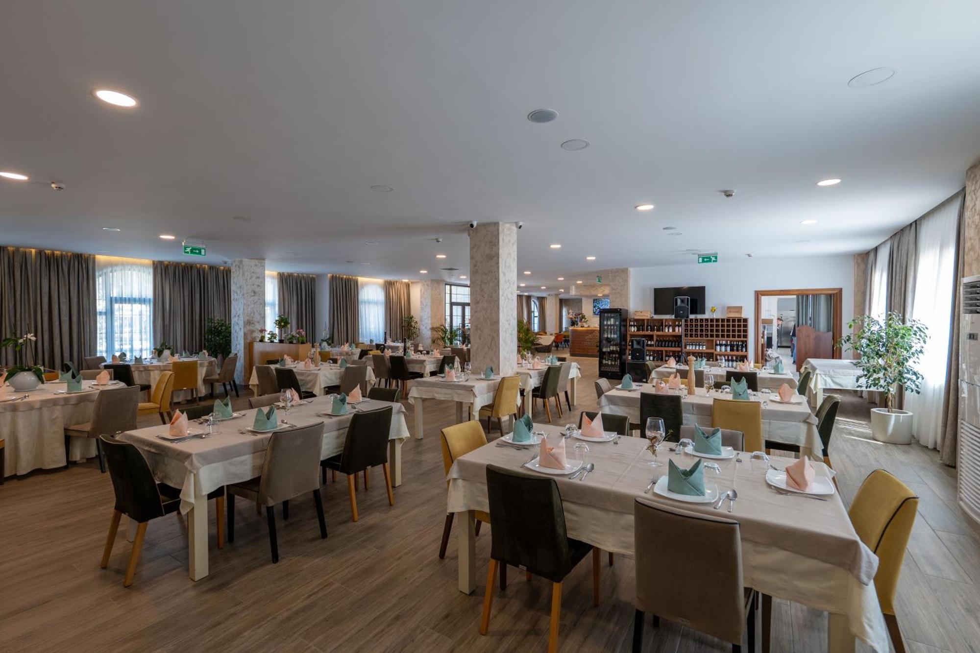Acros Resort Вльора Екстер'єр фото