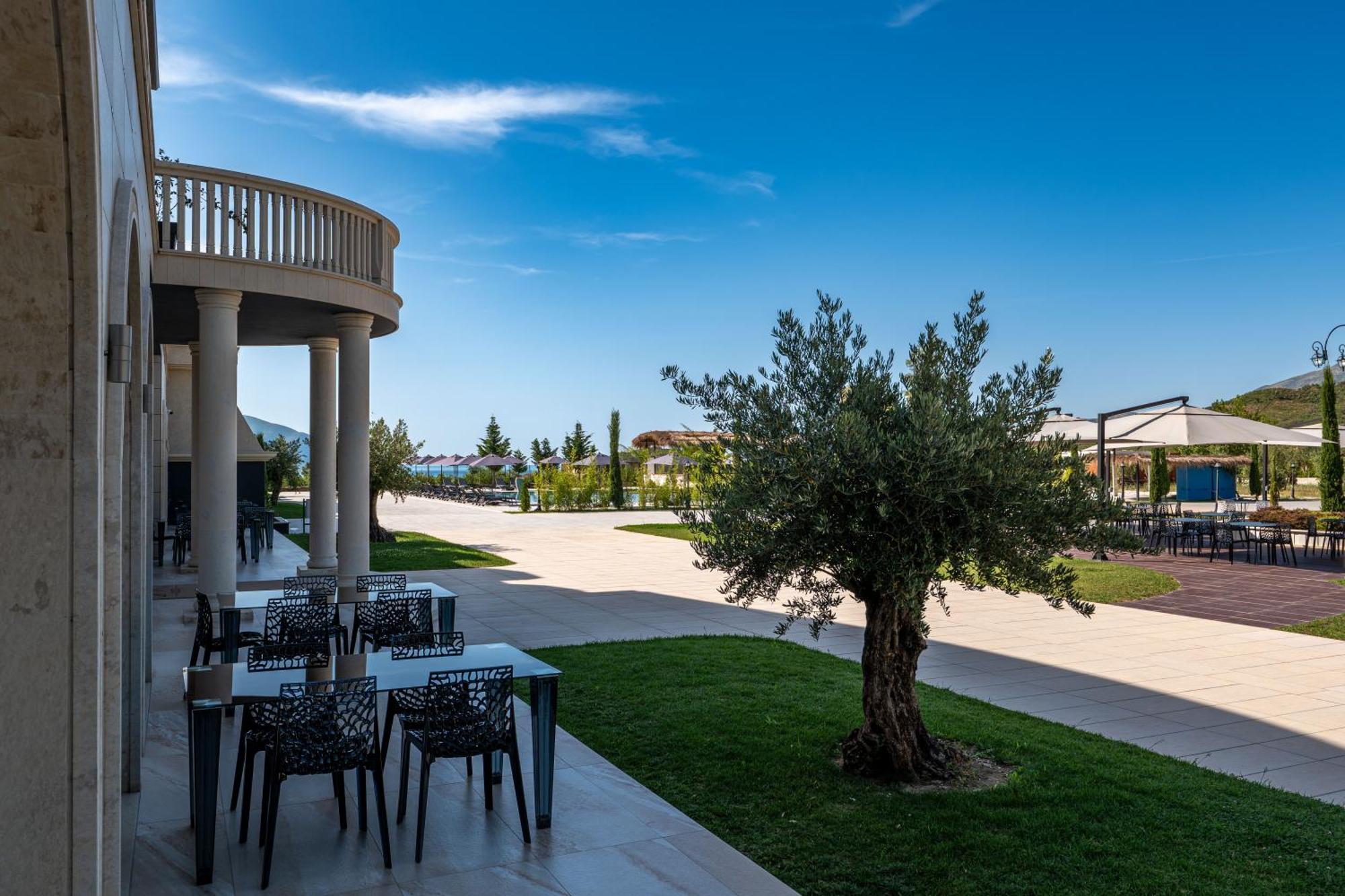 Acros Resort Вльора Екстер'єр фото