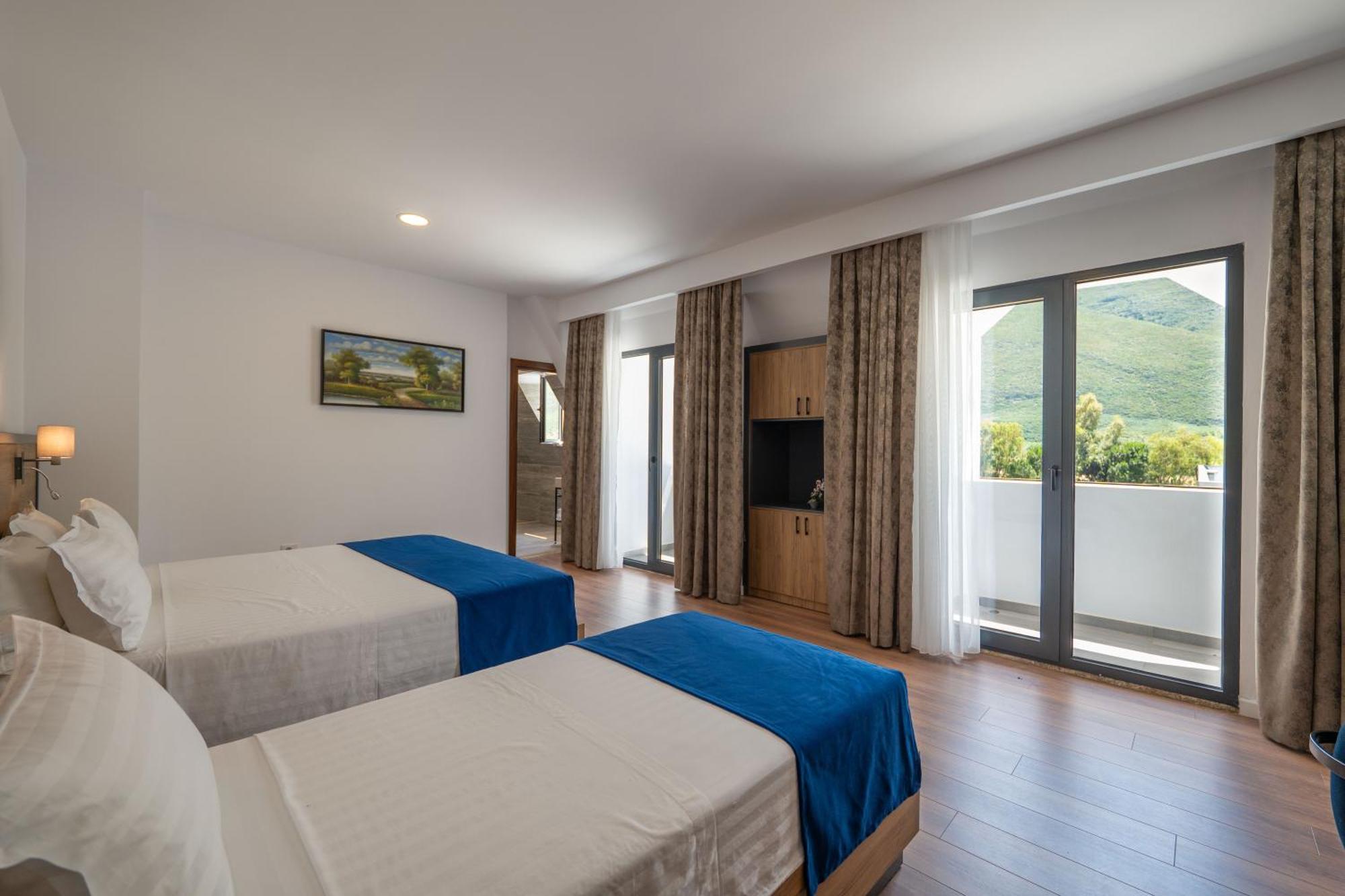 Acros Resort Вльора Екстер'єр фото