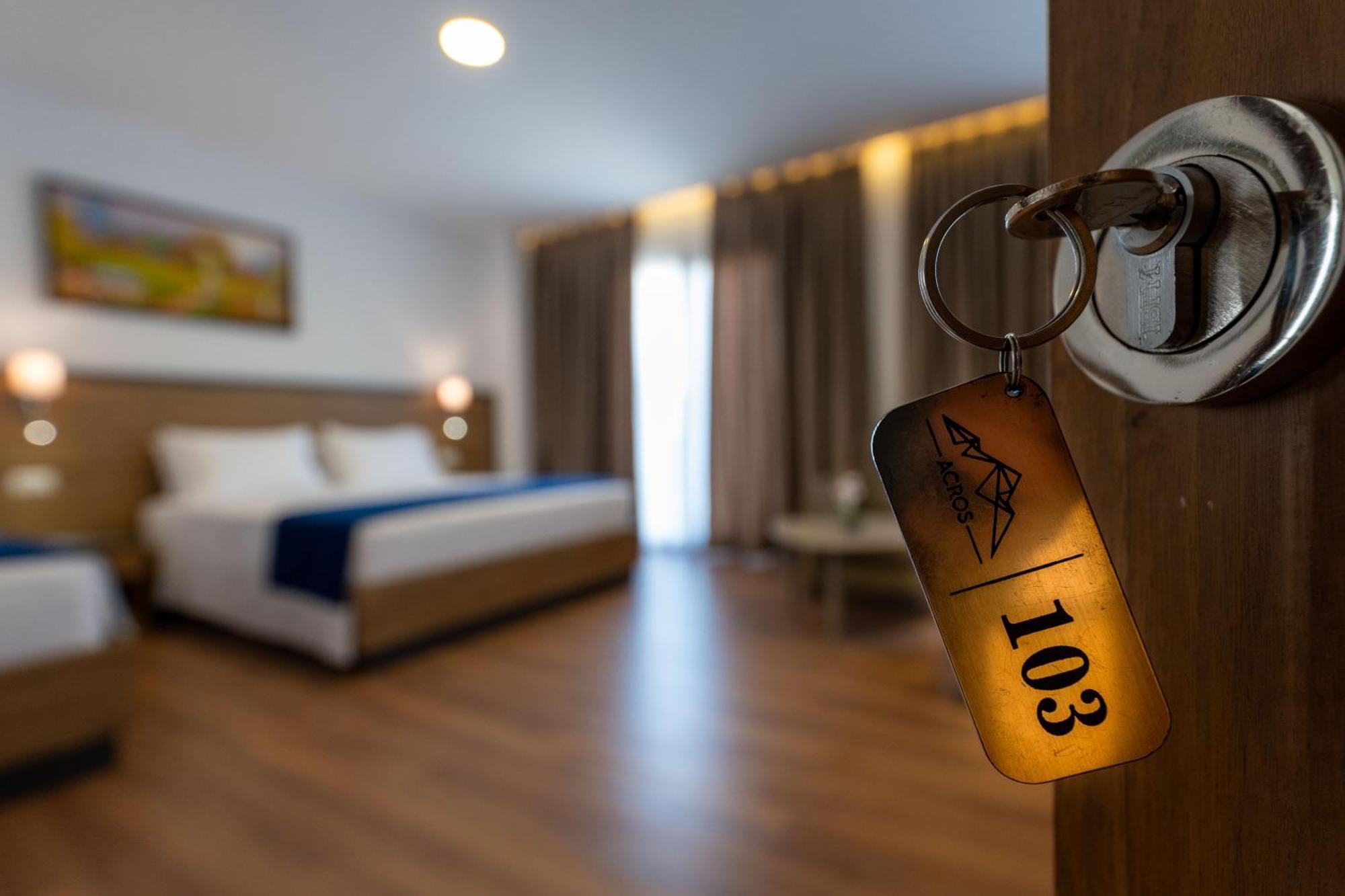 Acros Resort Вльора Екстер'єр фото